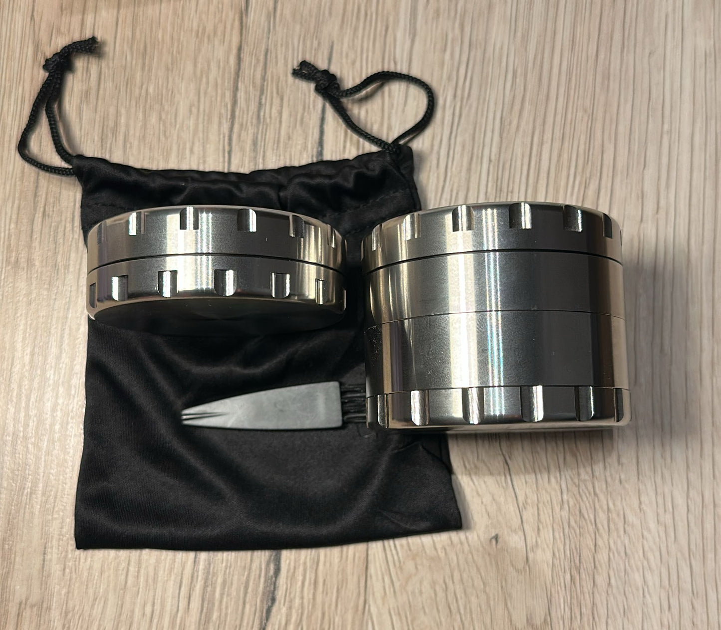2-teiliger Premium Edelstahl Grinder